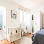 Lys - Ideal Pour Familles & Amis - Hypercentre - Vue Fontaine Sube Et Cathedrale - Wifi - Machine A Laver - Gare, Cathedrale De Reims, Commerces, Restaurants & Transports En Commun Accessibles A Pied En Moins De 10 Minutes Appartement *