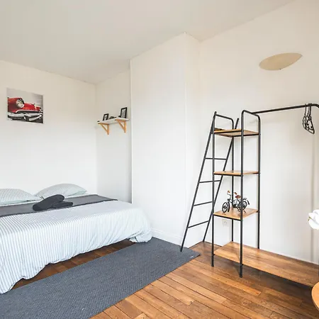 Lys - Ideal Pour Familles & Amis - Hypercentre - Vue Fontaine Sube Et Cathedrale - Wifi - Machine A Laver - Gare, Cathedrale De Reims, Commerces, Restaurants & Transports En Commun Accessibles A Pied En Moins De 10 Minutes Appartement *